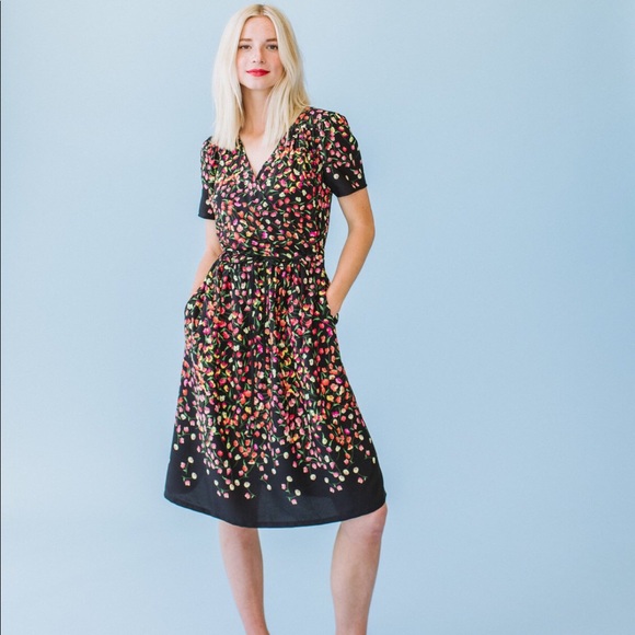 Sonnet James Dresses & Skirts - Sonnet James — Navy Floral